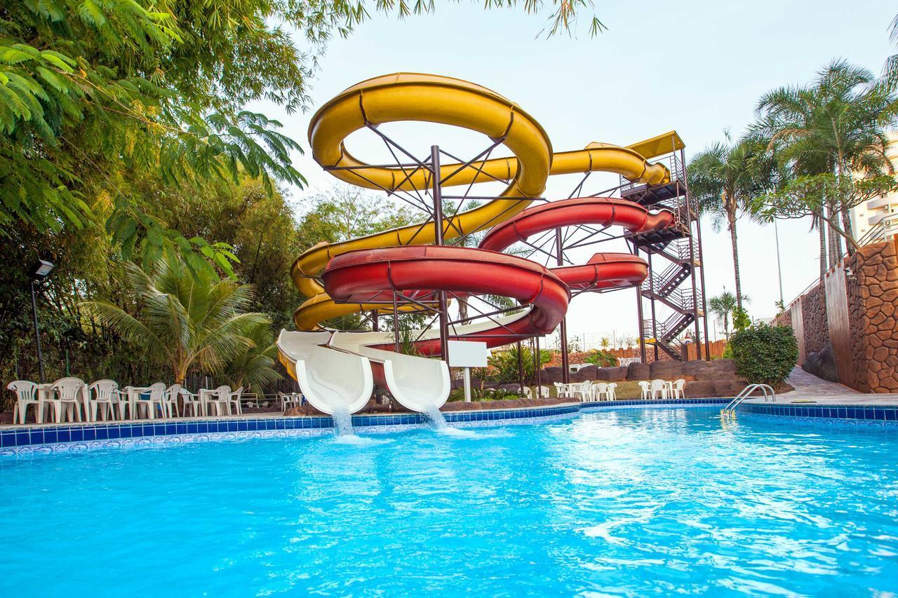 Golden Dolphin Grand Hotel - Flats Caldas Novas Exterior foto