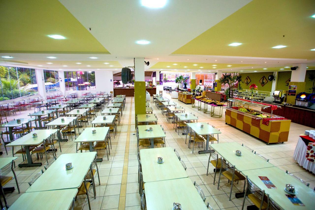 Golden Dolphin Grand Hotel - Flats Caldas Novas Exterior foto